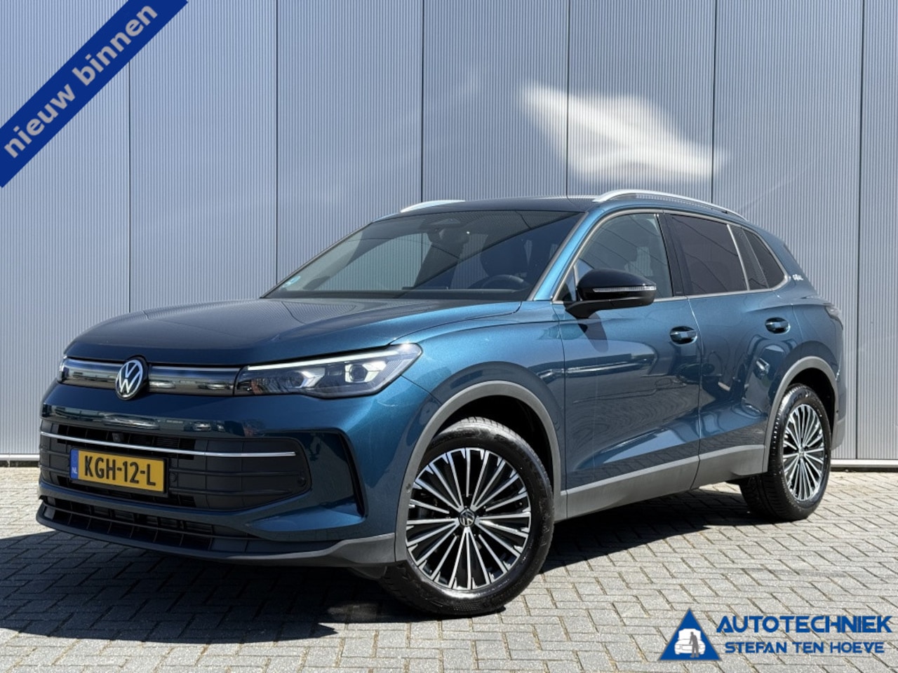 Volkswagen Tiguan - 1.5 eTSI Life Edition GOAL Trekhaak 3D Camera Carplay IQ-Light A - AutoWereld.nl