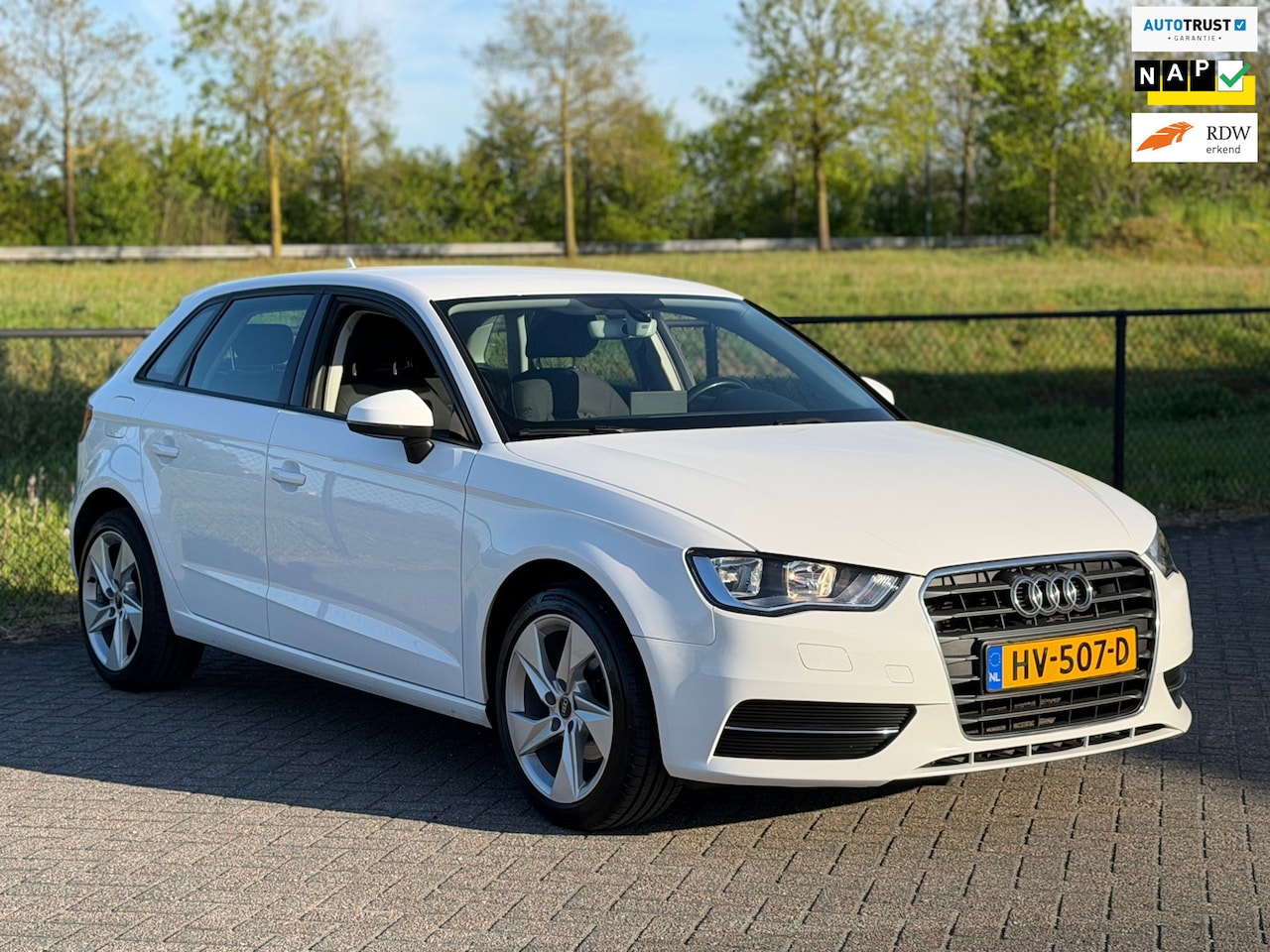 Audi A3 Sportback - 1.2 TFSI Attraction Pro Line+Airco+Cruise+Navi+NAP - AutoWereld.nl