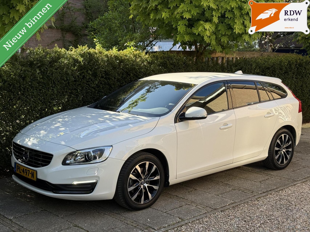 Volvo V60 - 1.5 T3 Polar+ l 2e eigenaar l Xenon l Stoel verw - AutoWereld.nl