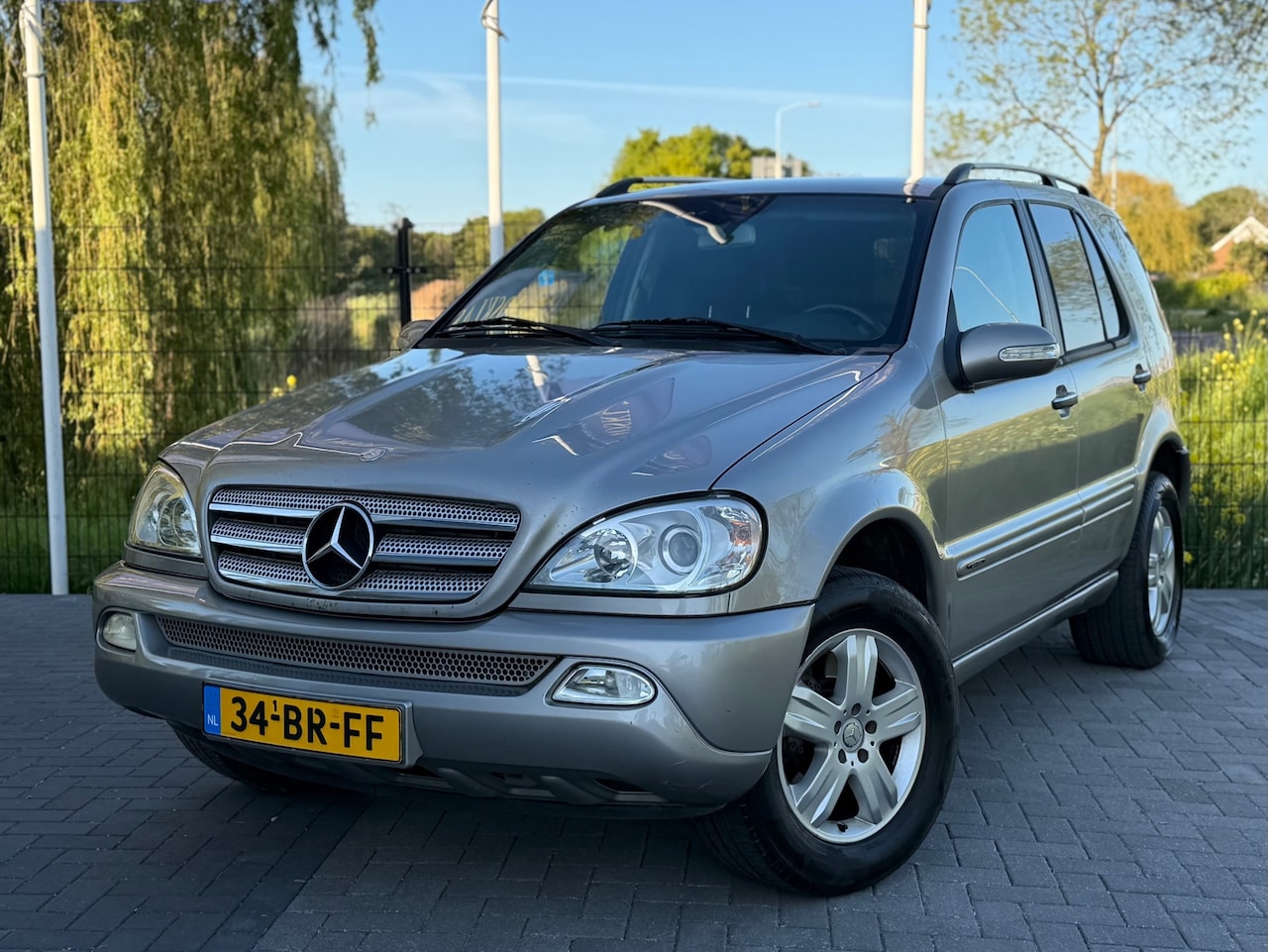Mercedes-Benz M-klasse - ML 270 CDI Special Edition CRUISE / CLIMA / GRIJS KENTEKEN - AutoWereld.nl