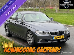 BMW 3-serie - 320i High Executive Cremeleer Navi Pdc Headup