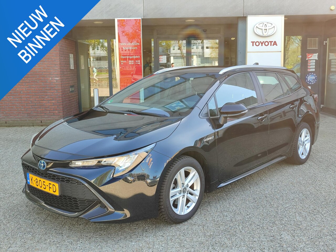 Toyota Corolla Touring Sports - 1.8 HYBRID TREKHAAK 4S-BANDEN APPLE/ANDROID CAMERA NAVI AD-CRUISE CLIMA NL-AUTO 16'' LM-VE - AutoWereld.nl