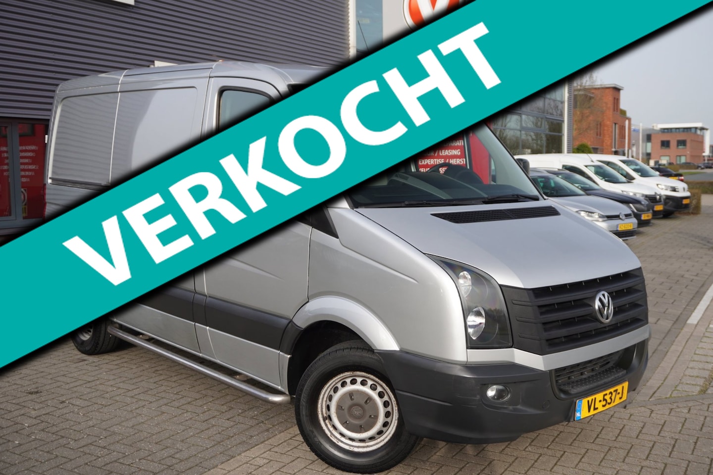 Volkswagen Crafter - 35 2.0 TDI L1H1 / Trekhaak / Eerste eigenaar / Lage KM stand / 2800 KG trekgewicht - AutoWereld.nl