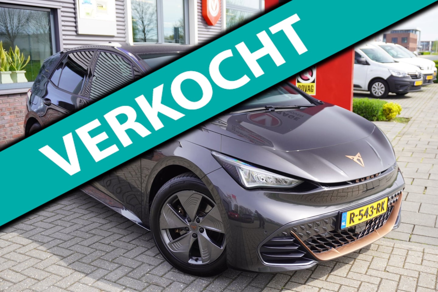 CUPRA Born - Business 62 kWh / SOH 94,1 / ACC / Carplay / Camera / Stuurverwarming - AutoWereld.nl
