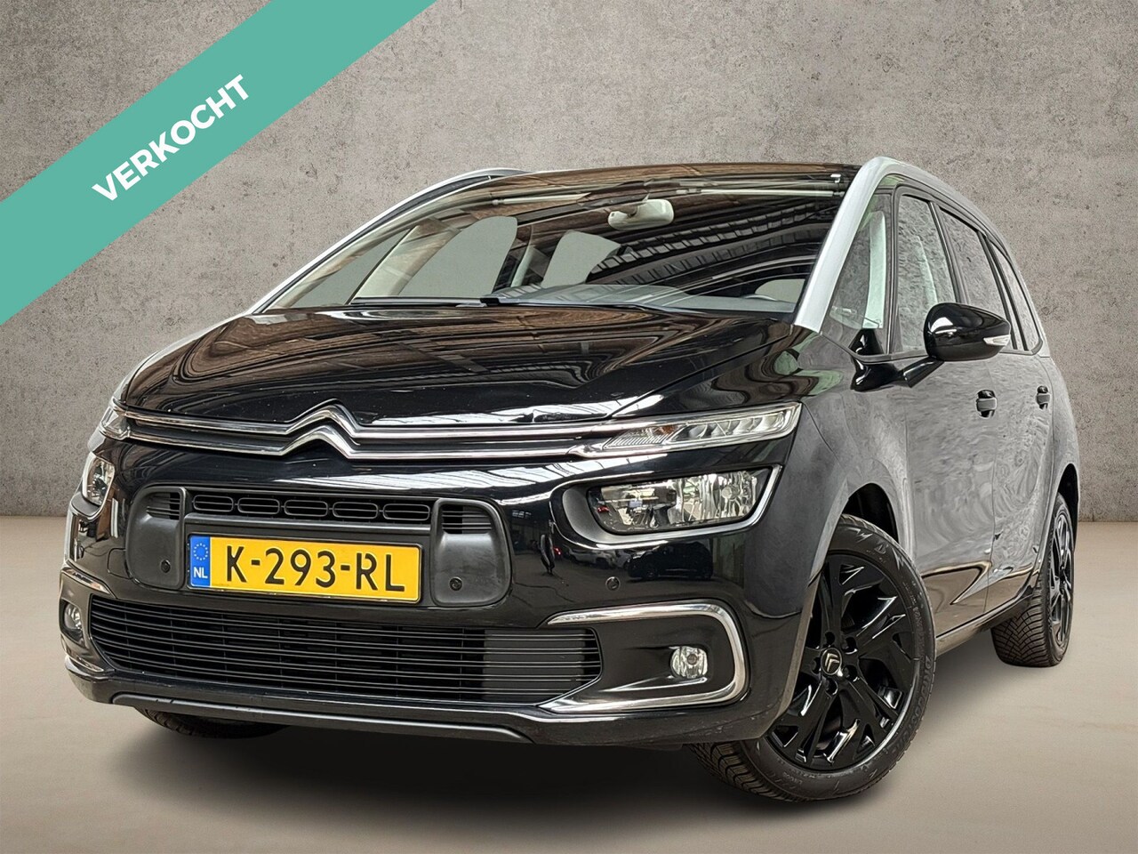 Citroën Grand C4 SpaceTourer - 1.2 PureTech Black Sport 7 Persoons (APPLE CARPLAY, GROOT NAVI, CAMERA, CLIMATE, STOELMASS - AutoWereld.nl