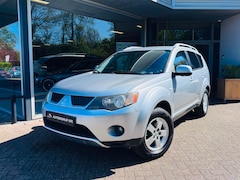 Mitsubishi Outlander - 2.4 Intro Edition 2WD Airco* Navi*Trkhk
