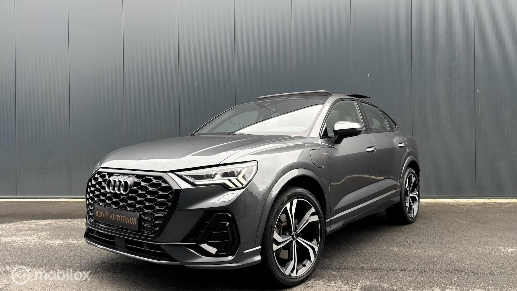 Audi Q3 Sportback - 45 TFSI e S Edition Pano ACC 20 inch Sonos - AutoWereld.nl