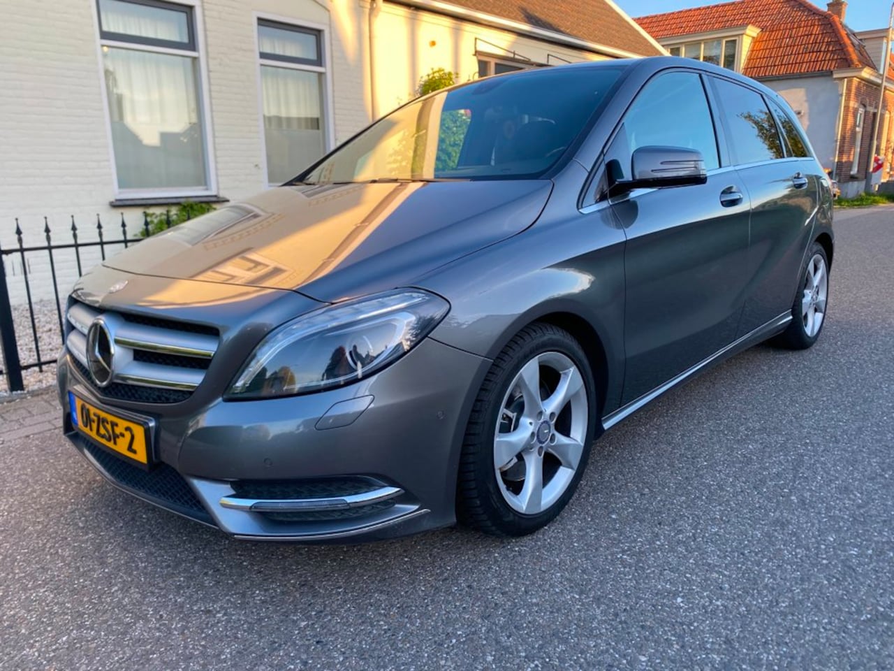 Mercedes-Benz B-klasse - 250 Ambition 250 Ambition,Automaat,Ecc,NAP. - AutoWereld.nl