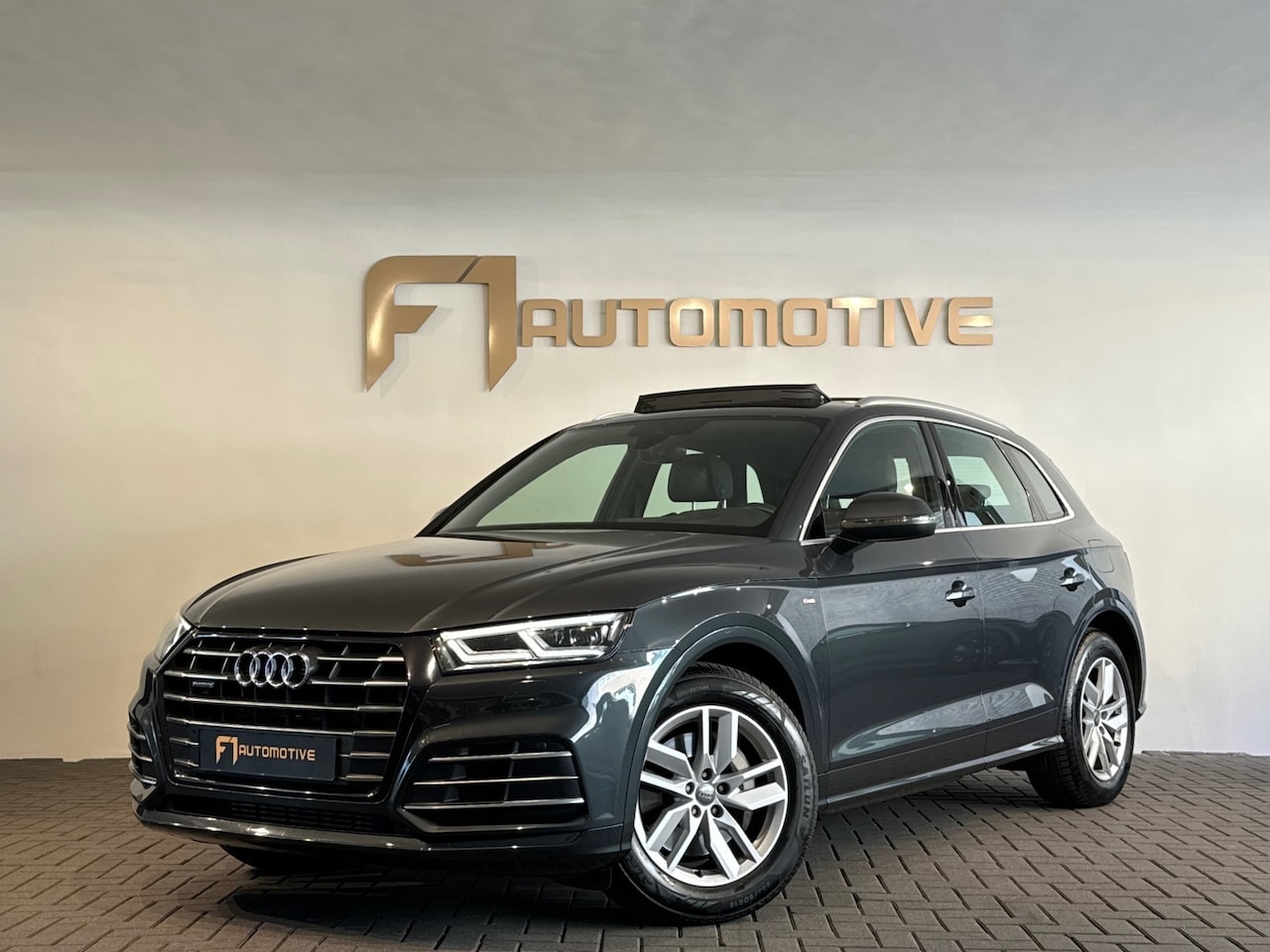 Audi Q5 - 50 TFSI e quattro Pro Line Pano|Luchtvering|Trekhaak - AutoWereld.nl