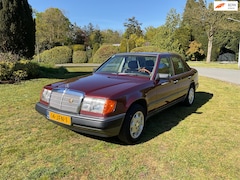 Mercedes-Benz 200-500 (W124) - 300 E