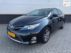 Toyota Auris Touring Sports - 1.8 Hybrid Lease Clima - stoelverwarming - LED - Lm velgen - sensoren - trekhaak - camera