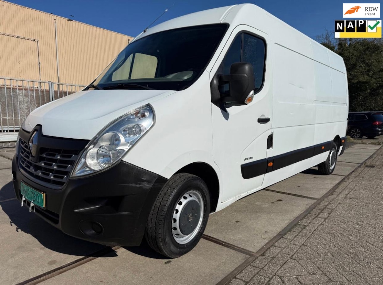 Renault Master - T35 2.3 dCi L3H3 T35 2.3 dCi L3H3 - AutoWereld.nl