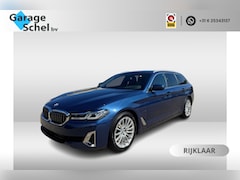 BMW 5-serie Touring - 530e Luxury Line - Pano - Laser - HUD - Stuurverwarming - Leder - Comfortstoelen - Trekhaa