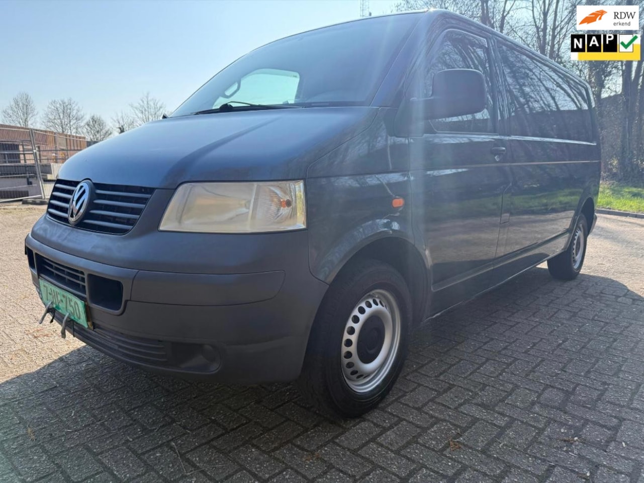 Volkswagen Transporter - 2.5 TDI 340 Budgetline DC 2.5 TDI 340 Budgetline DC - AutoWereld.nl