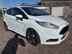 Ford Fiesta - 1.6 ST2