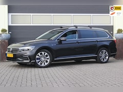 Volkswagen Passat Variant - 1.4 TSI PHEV GTE Business Leer Schuifdak