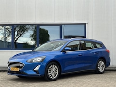 Ford Focus Wagon - 1.0 EcoBoost Titanium Business l Keyless l ACC l Trekhaak l CarPlay l