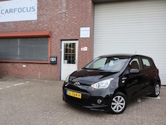 Hyundai i10 - 1.0i i-Motion Comfort 2e eigenaar NAP Trekhaak Airco APK Cruise