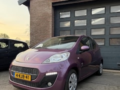 Peugeot 107 - 1.0 Première Envy/Airco/LED/Trekhaak/NAP