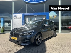 BMW 2-serie Active Tourer - 218i Executive Edition | Trekhaak | Leder | Camera | Head-up display | Cruise Control | PD