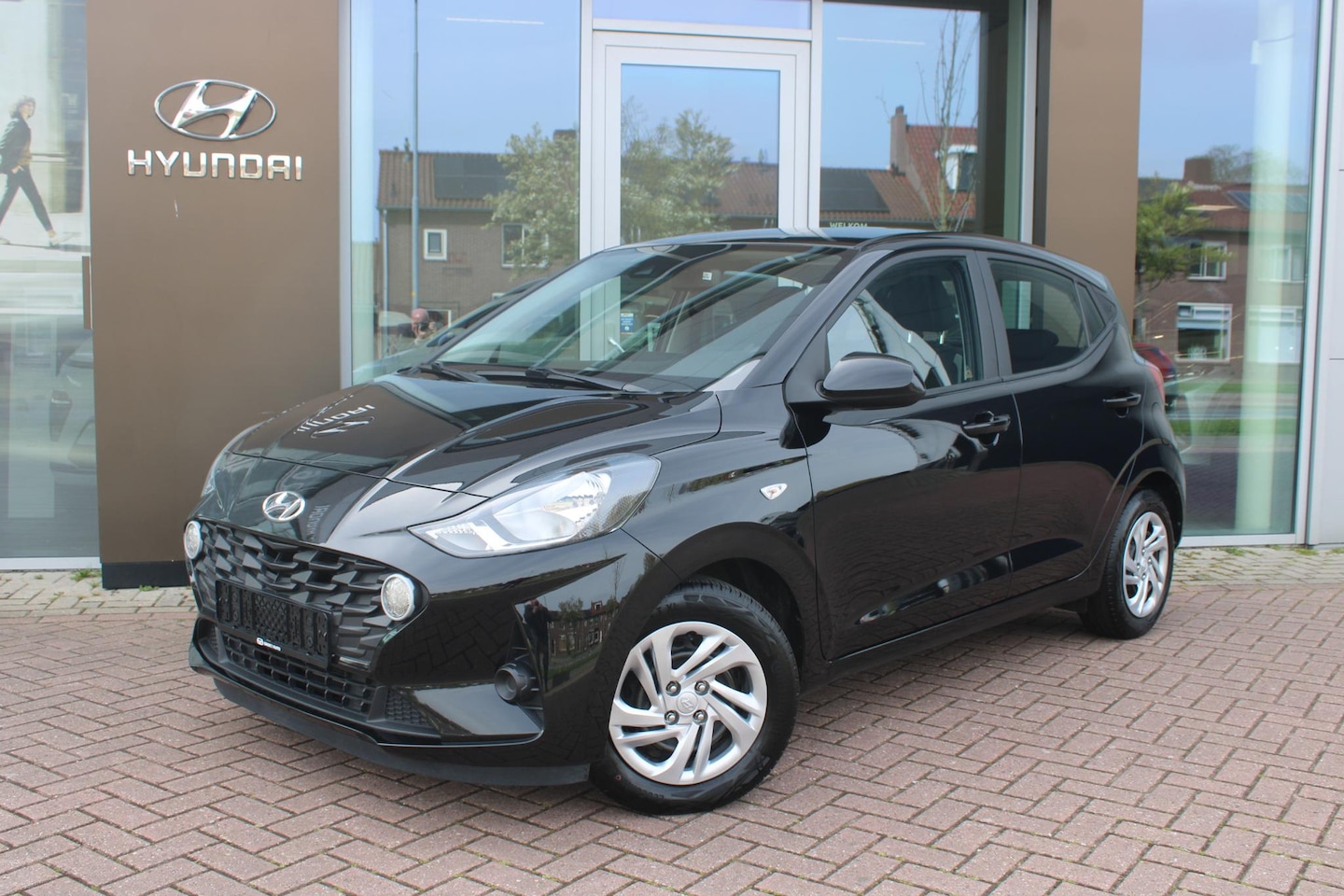 Hyundai i10 - 1.0 Comfort Smart Airco Camera Carplay Stoelverwarming - AutoWereld.nl