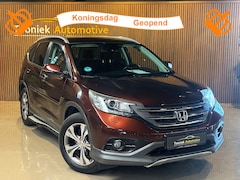 Honda CR-V - 2.0 AWD Lifestyle Trekhaak Navigatie Getint Glas LMV Flippers aan stuur Treeplanken