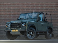 Land Rover Defender 90 - 2.4 TD Soft Top E, 78.000km NAP, Origineel NL, Trekhaak, Elektrische ramen, Radio/CD, Cent
