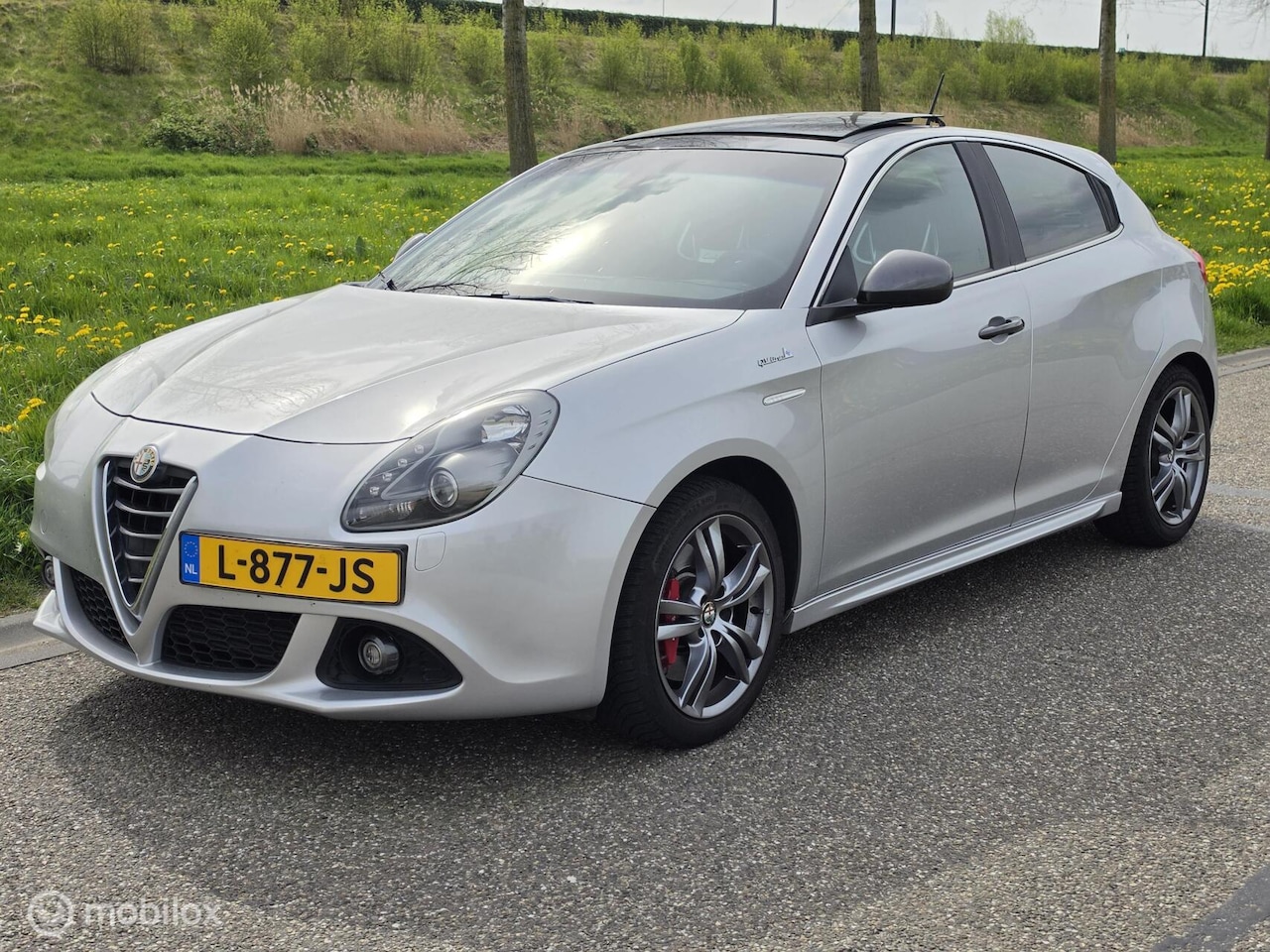 Alfa Romeo Giulietta - 1.4 T Exclusive QV-Line, 2Eigenaar. - AutoWereld.nl