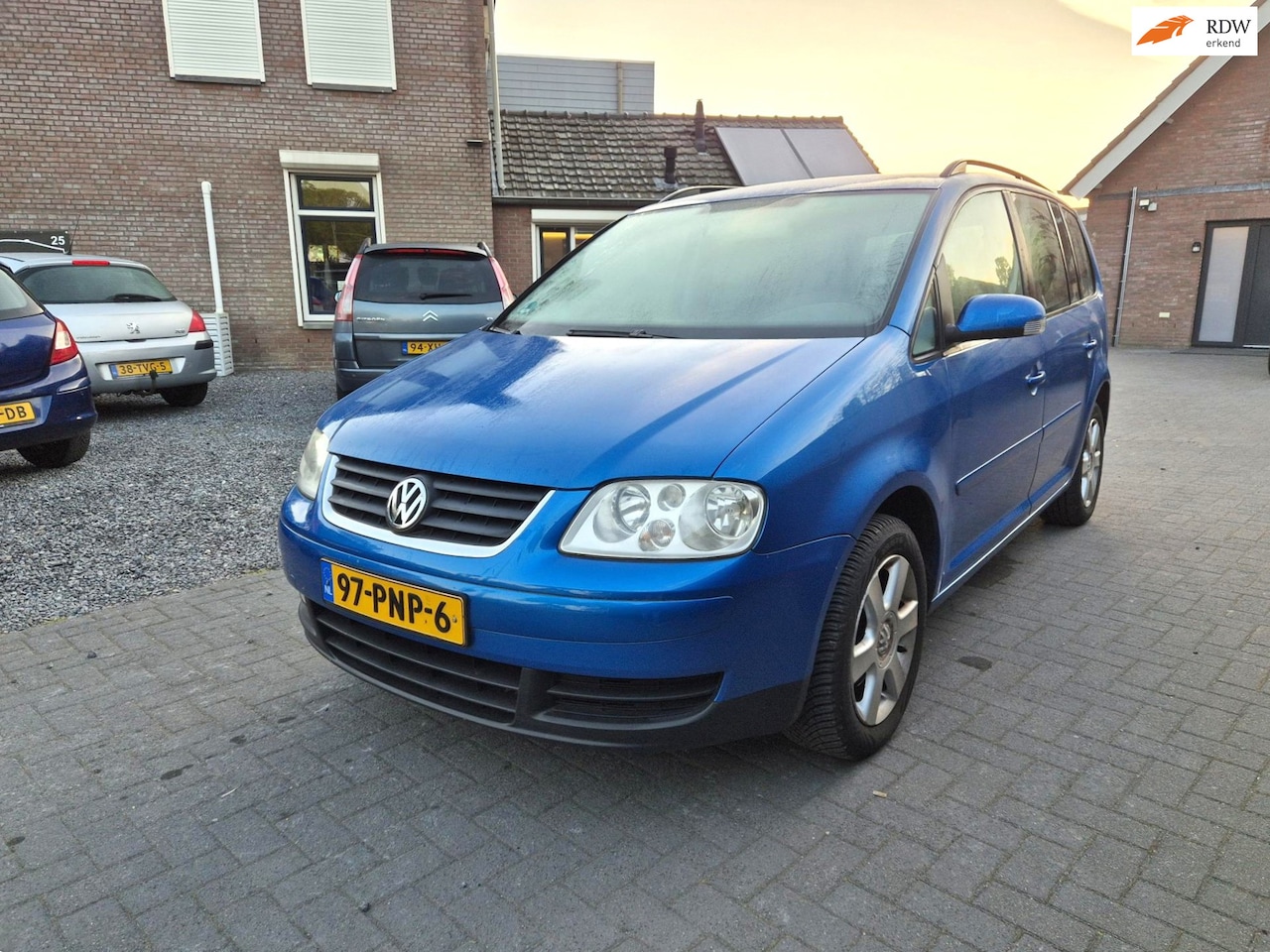 Volkswagen Touran - 1.6-16V FSI Business Automaat - AutoWereld.nl