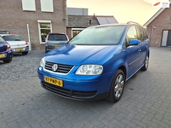 Volkswagen Touran - 1.6-16V FSI Business Automaat