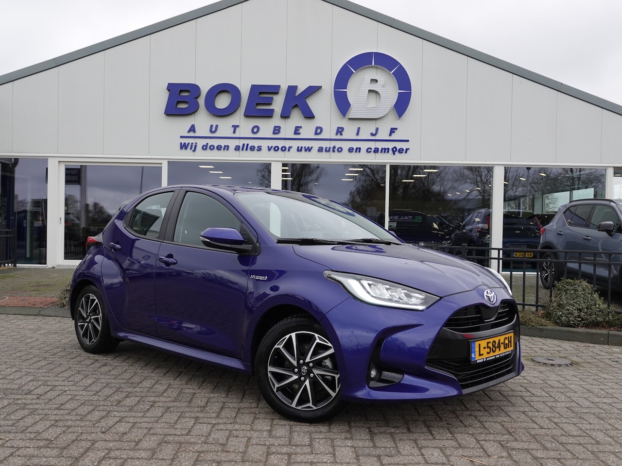 Toyota Yaris - 1.5 Hybrid Dynamic LMV | ECC | CRUISE | CAMERA - AutoWereld.nl