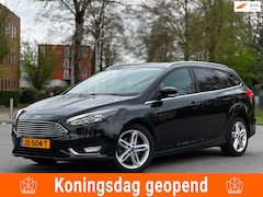 Ford Focus Wagon - 1.5 Titanium Edition|AUT|NAVI|LED|STOELVERW|PSENSOR|TREKHAAK|