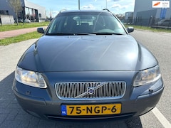 Volvo V70 - 2.4 Leer Airco Cruise