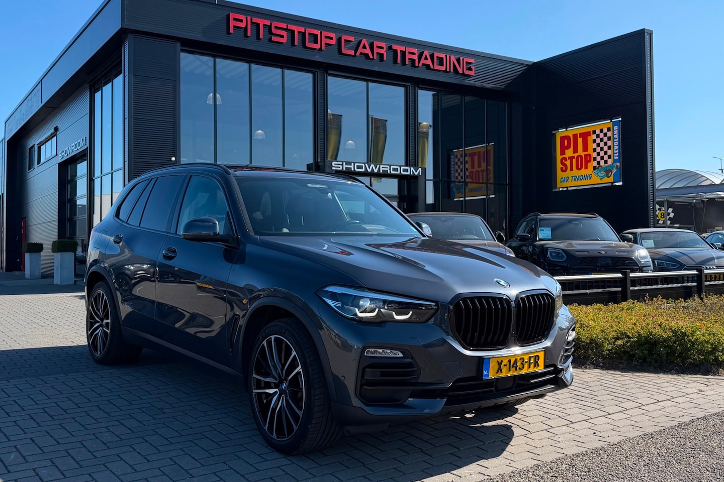 BMW X5 - XDrive45e Executive, Pano, Trekhaak, Leder, Camera, Adaptieve Cruise, Memory - AutoWereld.nl