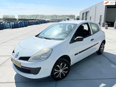 Renault Clio - 1.2-16V Expression airco elektrische ramen