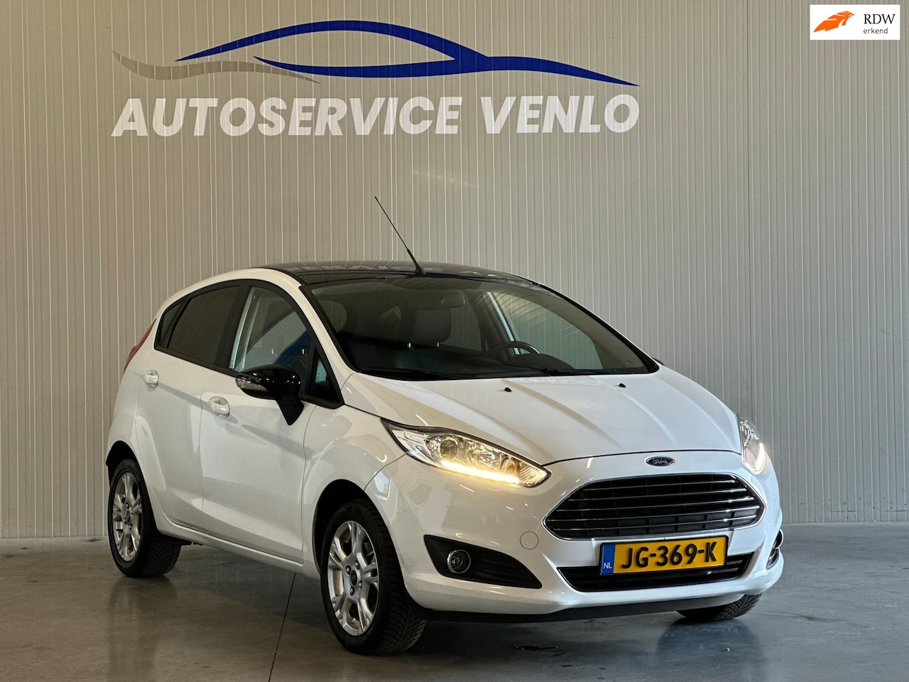 Ford Fiesta - 1.0 White Edition Navi+ | Nieuwe APK - AutoWereld.nl