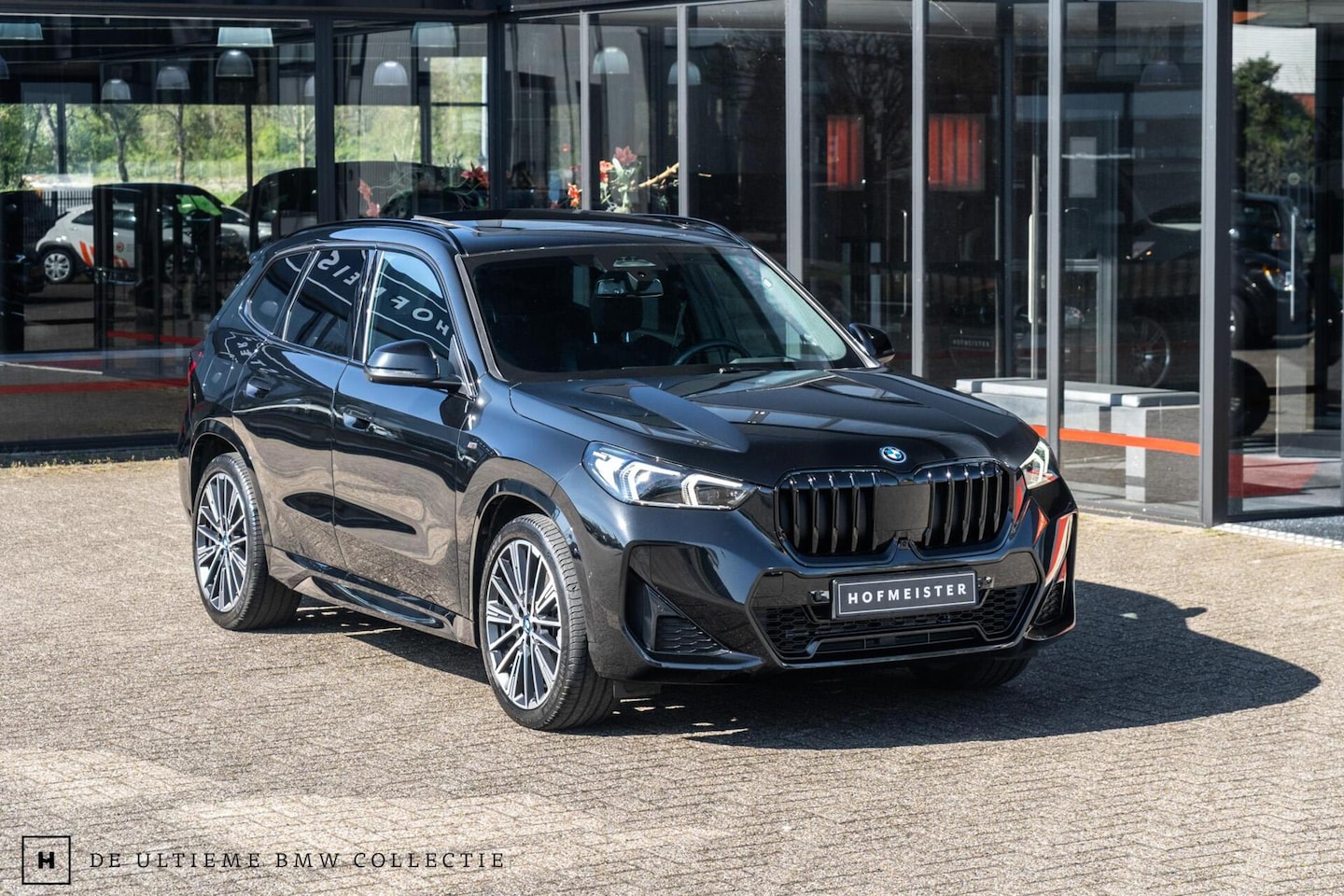 BMW X1 - xDrive25e M-Sport | 20 inch | Pano | Head-up - AutoWereld.nl
