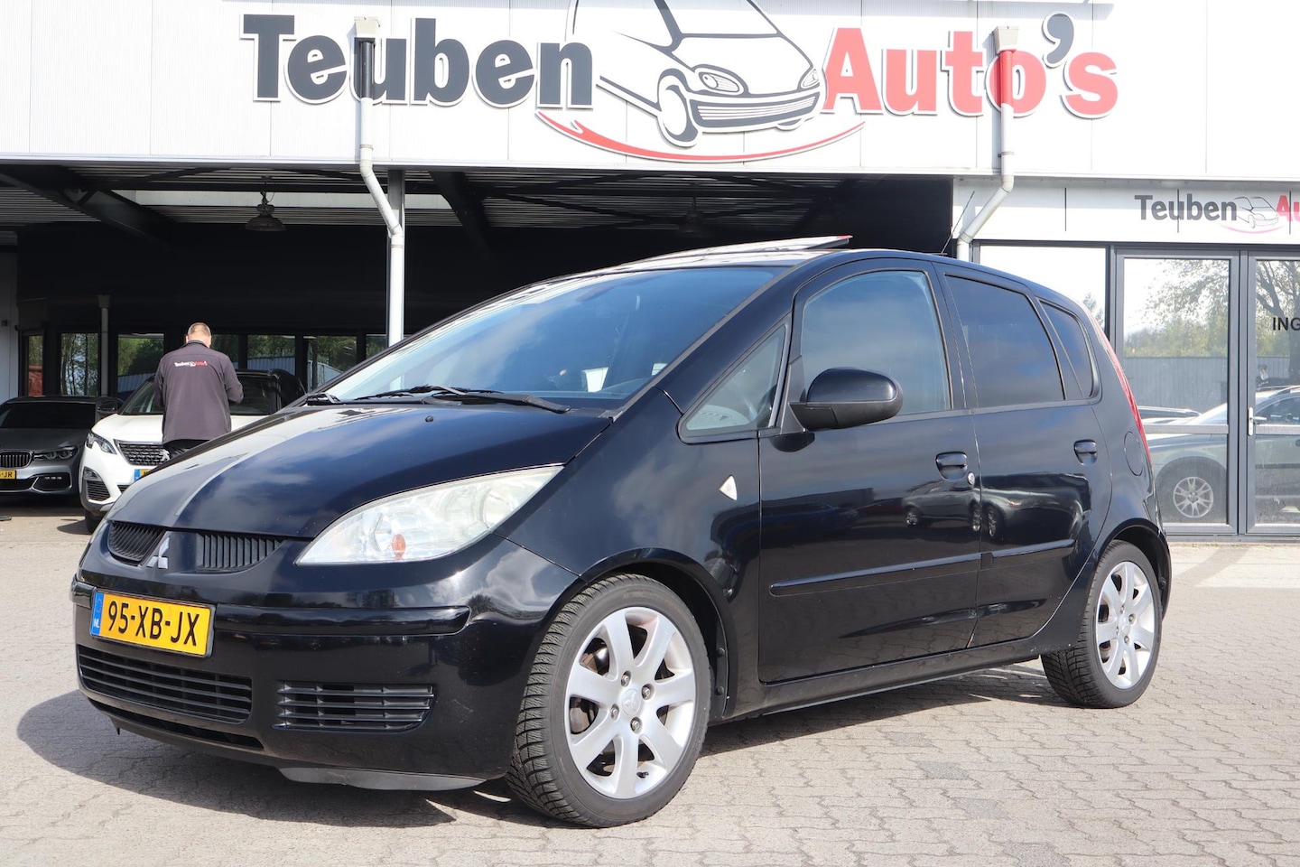 Mitsubishi Colt - 1.5 d'Azur | Dubbel glazen schuifdak | Nieuwe APK | Extra getint glas | Lichtmetalen velge - AutoWereld.nl