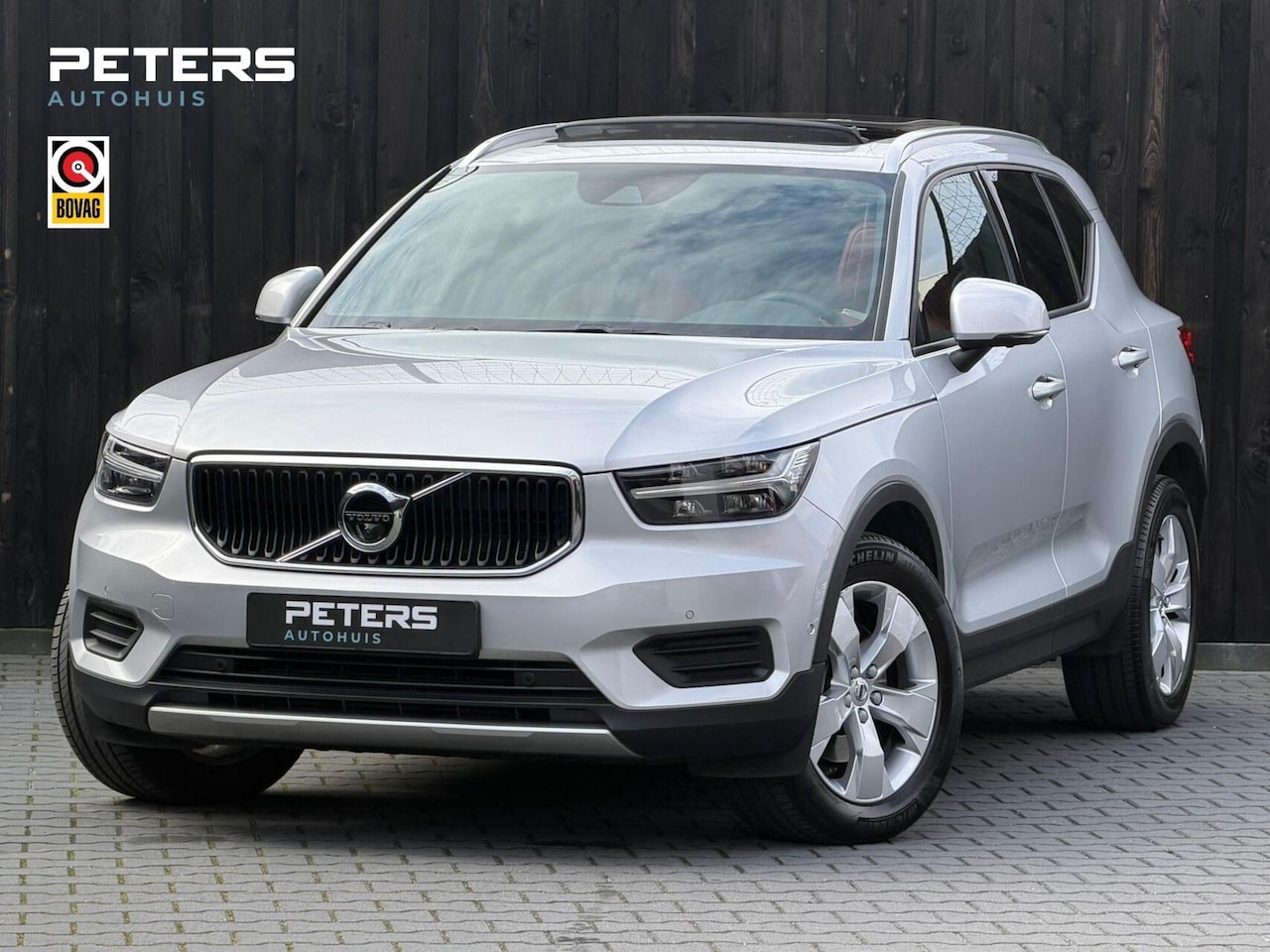 Volvo XC40 - 2.0 T4 190PK| Panodak| Leer| Keyless| Pilot| H&K - AutoWereld.nl