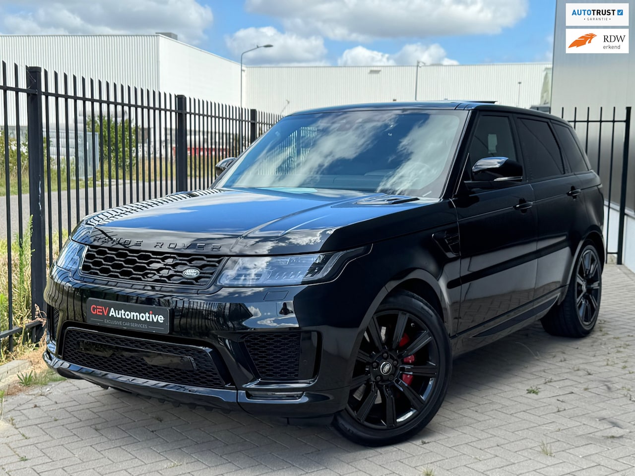 Land Rover Range Rover Sport - 2.0 P400e HSE Dynamic 404 PK Panorama Meridian Full Black - AutoWereld.nl