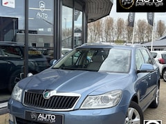 Skoda Octavia Combi - 1.4 TSI Greentech Elegance Business Line 122PK | Nette Staat | Nieuwe APK | Trekhaak | Par
