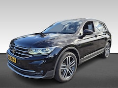 Volkswagen Tiguan - 1.4 TSI eHybrid R-Line Business+ | panoramadak | IQ.Light | Virtual Cockpit |