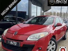 Renault Mégane - 1.5 dCi Sélection Business | Dealeronderhouden | Nieuwe APK | Nette Staat | Trekhaak | Cru