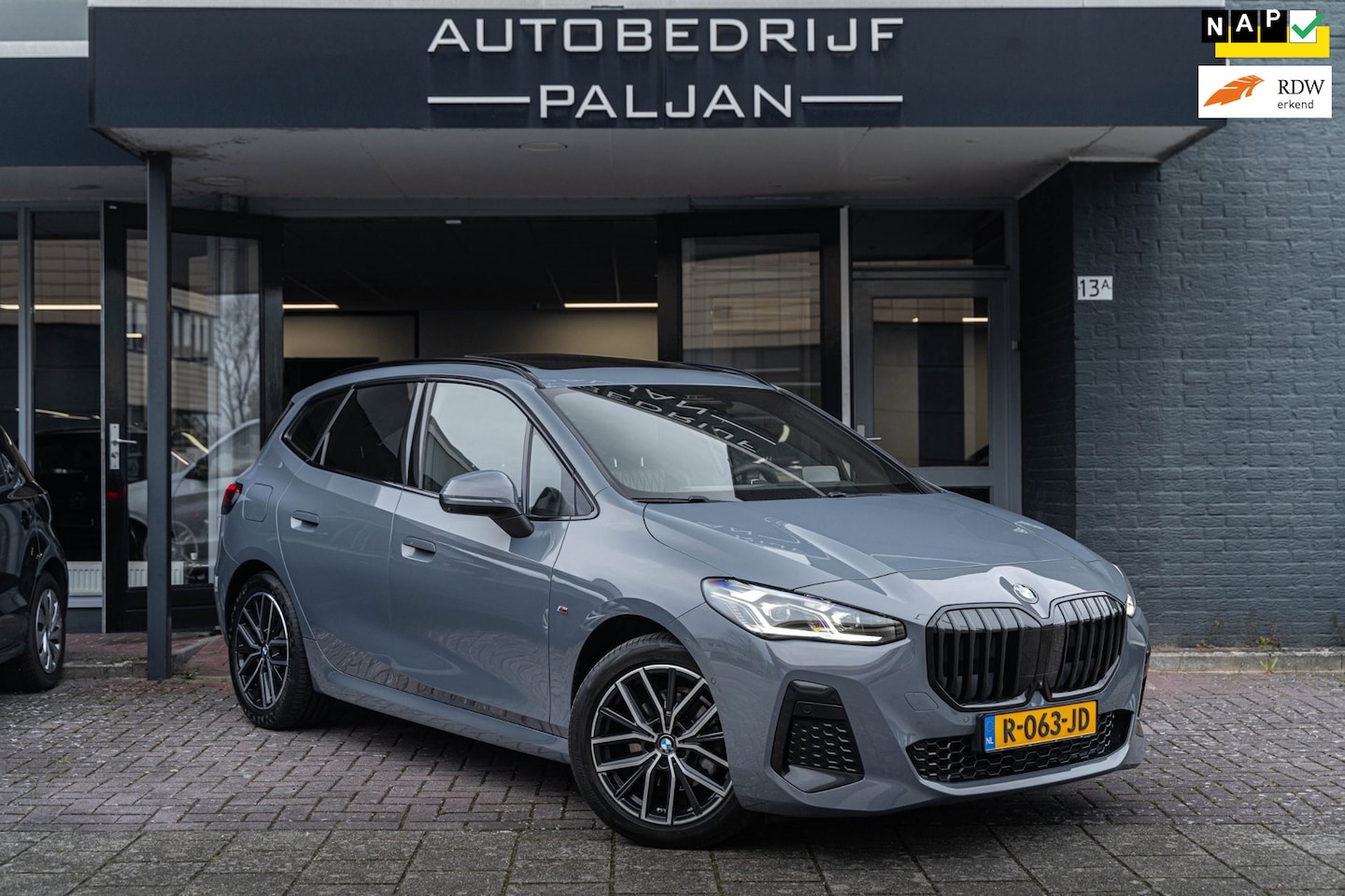BMW 2-serie Active Tourer - 218i 218i, NAP, FABRIEKSGARANTIE, M-PAKKET, PANO, MEMORY, VOLL - AutoWereld.nl