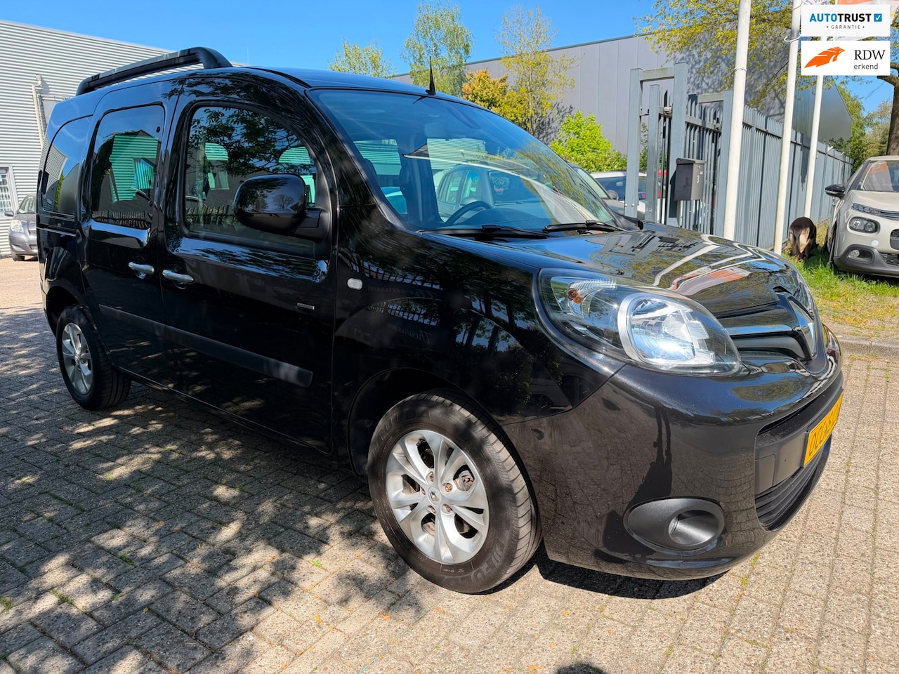 Renault Kangoo Family - 1.2 TCe limited edition , cruise, elec pakket, automaat, pdc, multi-stuur 1e eigenaar 117. - AutoWereld.nl