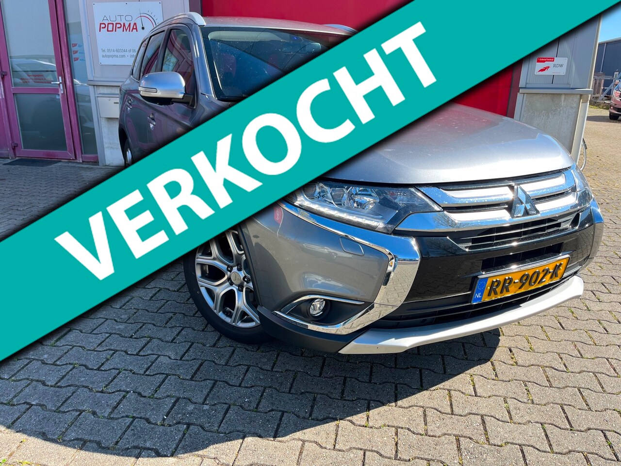 Mitsubishi Outlander - 2.0 150pk Connect Pro Automaat / Leder / Cruise control / Camera / Stoelverw. / 18 " LM / - AutoWereld.nl