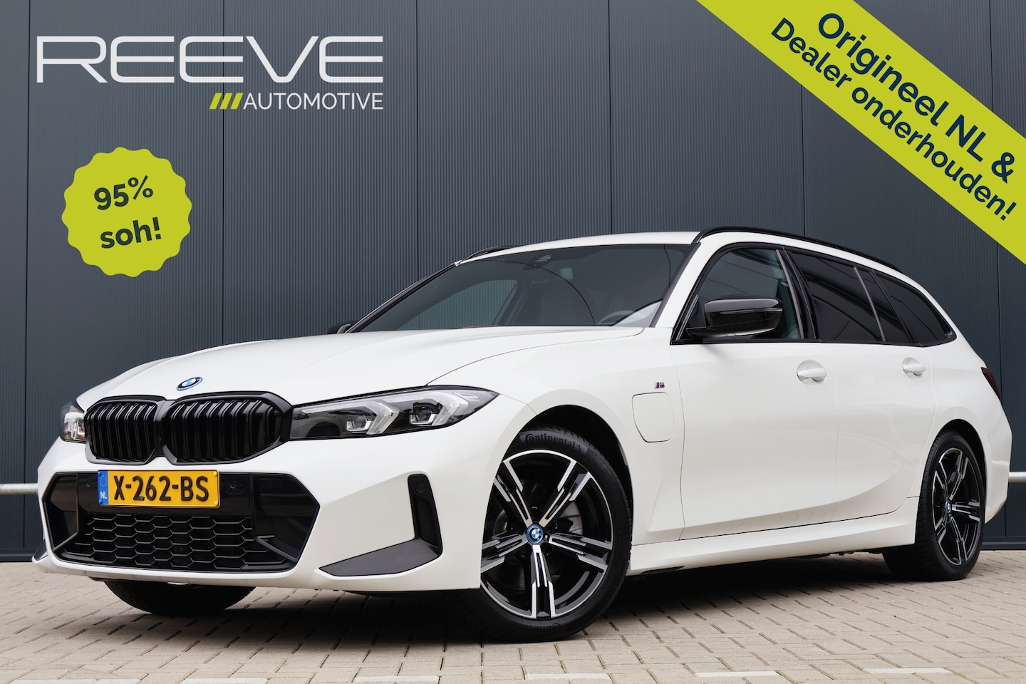 BMW 3-serie Touring - 320e | M Sport LCI | Leer / Alcantara | Trekhaak afn. | Live Cockpit Plus | DAB+ | Stoelve - AutoWereld.nl