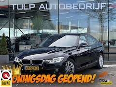 BMW 3-serie - 318i High Executive Automaat Clima 2018 Leer NAP