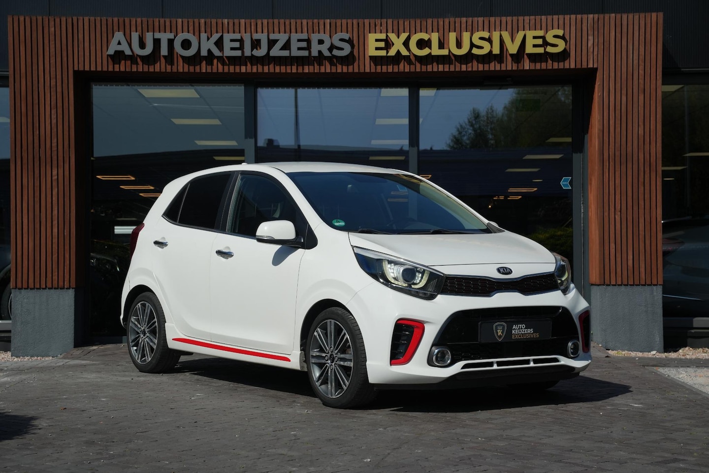 Kia Picanto - 1.2 CVVT DynamicPlusLine GT Line Automaat Schuifdak Leer Cruise Navi - AutoWereld.nl
