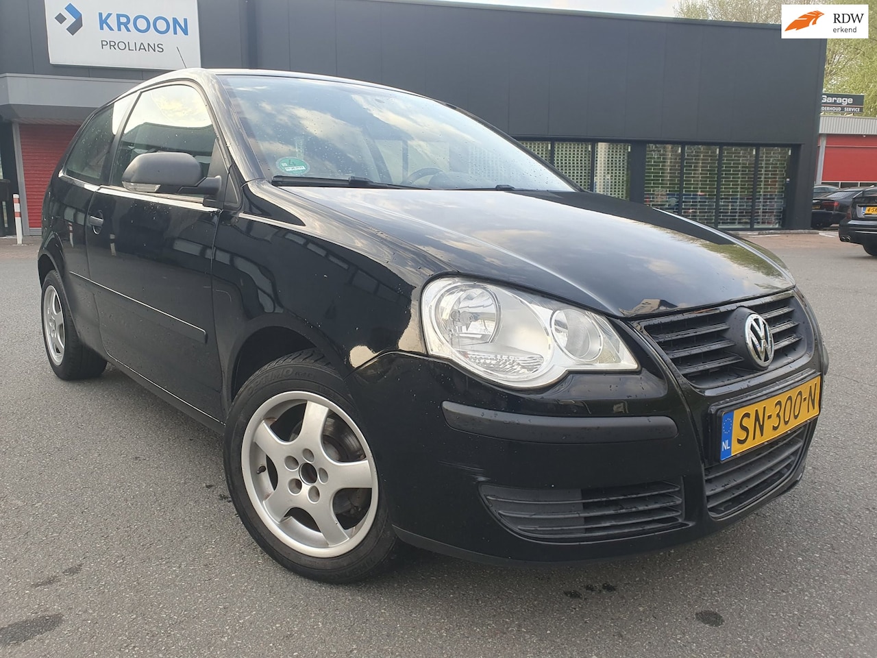 Volkswagen Polo - 1.2 Trendline | Airco | Nwe Distributie | Parkeersensoren - AutoWereld.nl